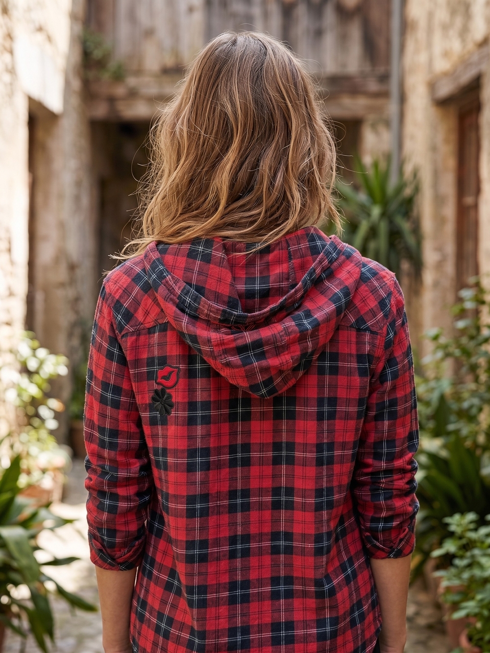 TNA Aritzia Hooded Flannel Shirt Red Plaid 90s Grunge Boyfriend Shacket